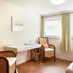 Ξενοδοχείο με διαμερίσματα Haus Am Waldpark 5*