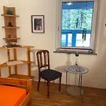 Haus Am Waldpark Ξενοδοχείο με διαμερίσματα 5*