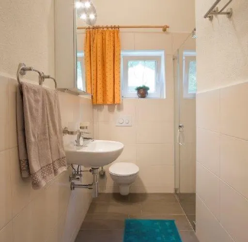 מלון דירות Haus Am Waldpark 5*